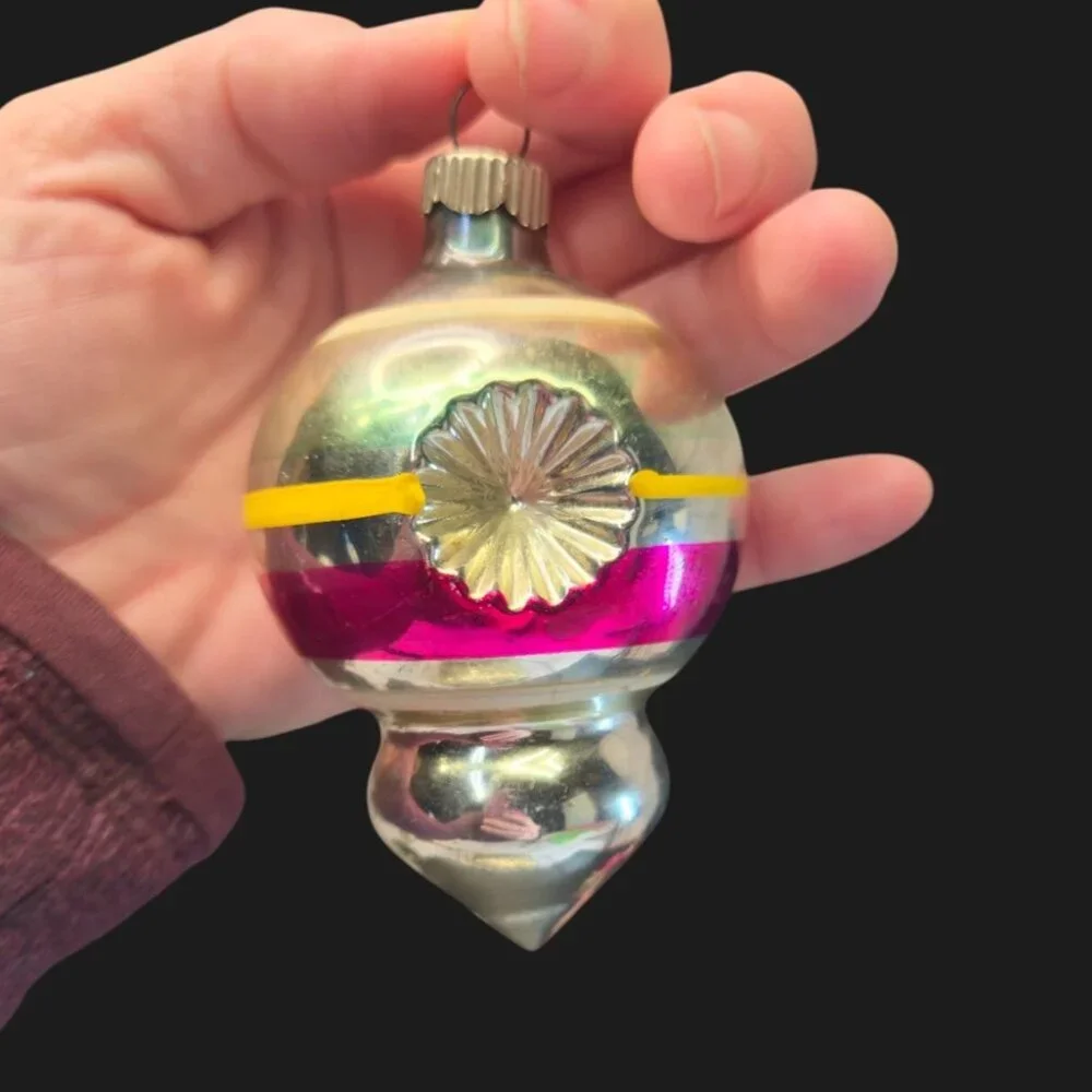 Vintage Shiny Brite Ornaments double Indent Bell Teardrop Mercury Glass bulbs 6 - Picture 14 of 16